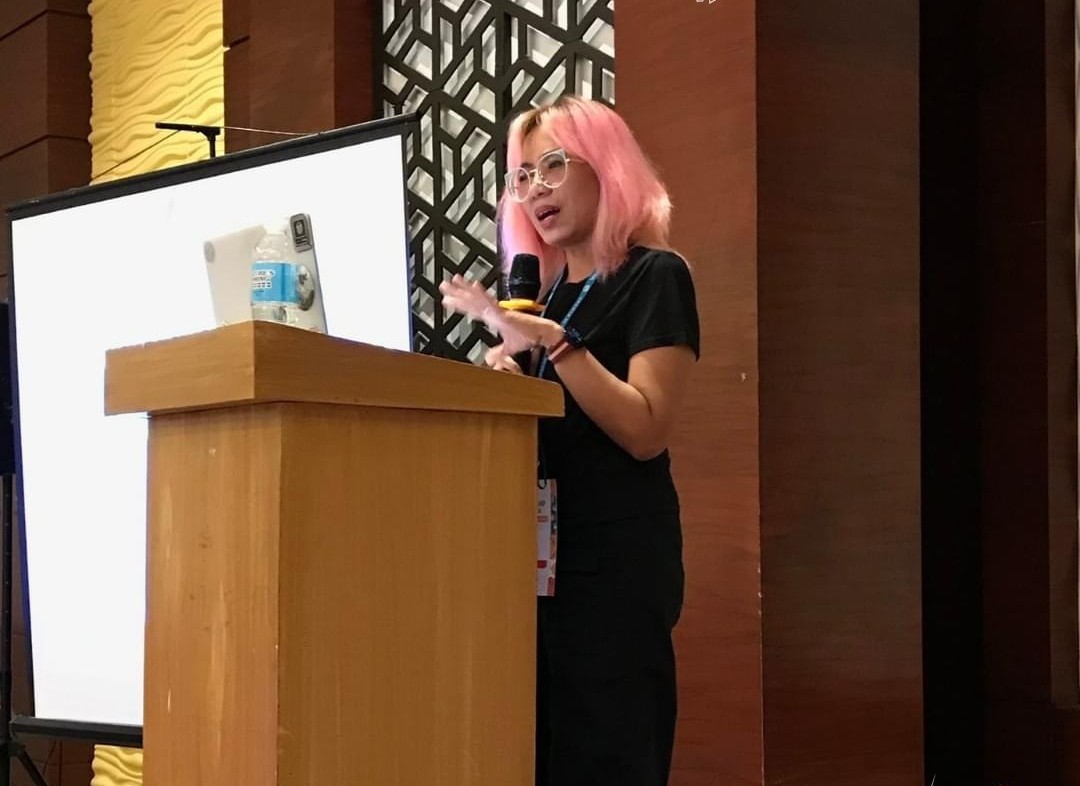 JC speaking at WordCamp Cebu